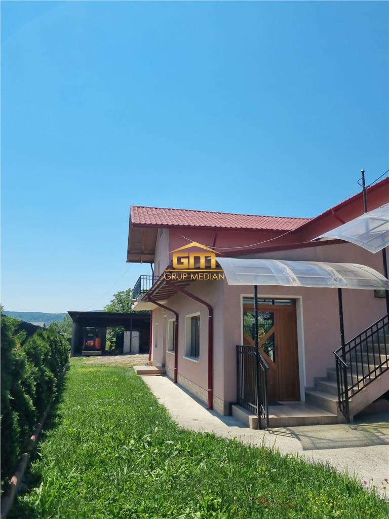 Casă P+E de vanzare in Păușești - Măglași - 227,2 mp utili, aproape de Băile Olănești și Mănăstirea Sărăcinești - Pausesti-Maglasi