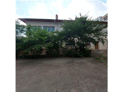 Casă de vanzare - Eleganță interbelică in centrul Ramnicului Valcea