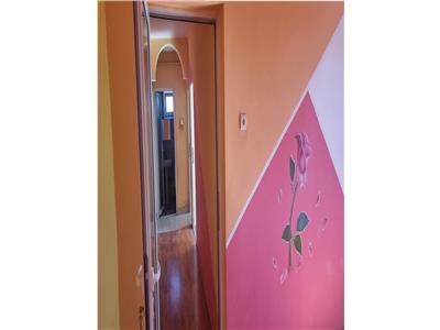 🏡 Apartament de vanzare - 2 camere, decomandat | Zona Traian