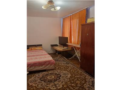 Apartament 2 camere de v�nzare � Ostroveni, etaj 2/10