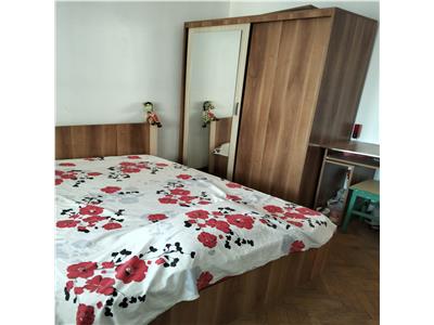 Apartament spațios, 2 camere, decomandat, etaj 8 - Zonă Centrală, panoramă
