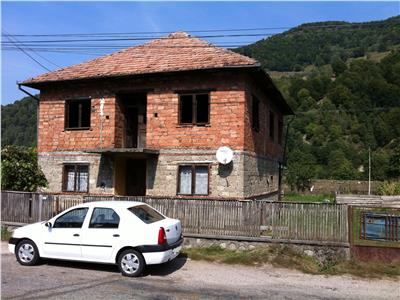 Casa P+1, Malaia