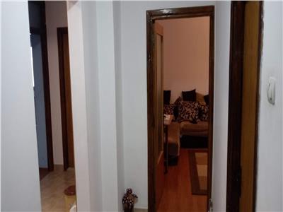 Apartament 4 cam, zona 1 Mai