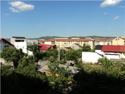 Casa Ds+P+E, zona Lenin-Sud