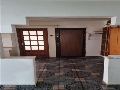 Ap.3 camere, etaj 3, zona Traian