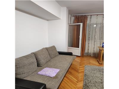 Garsoniera  zona centrala, etaj 3, cu centrala proprie